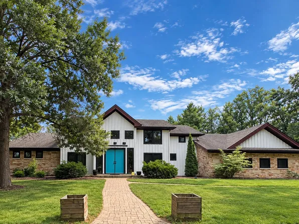 6540 Yale Bridge Rd, Rockton, IL 61072