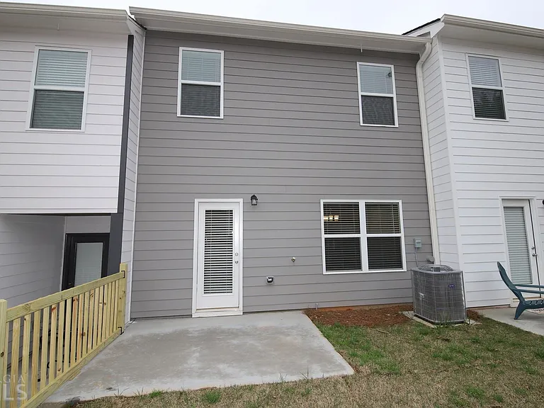 85 Chastain Cir — Photo 36
