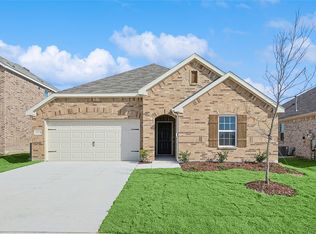 1034 Highgate Rd, Forney, TX 75126