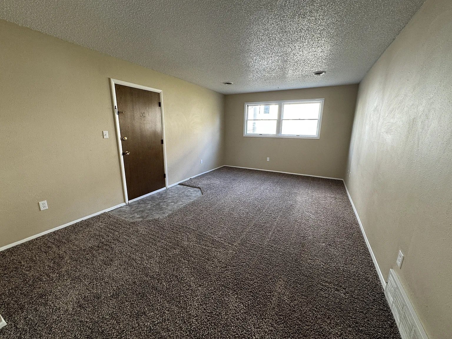 4232 Central Avenue - 3 — Photo 4
