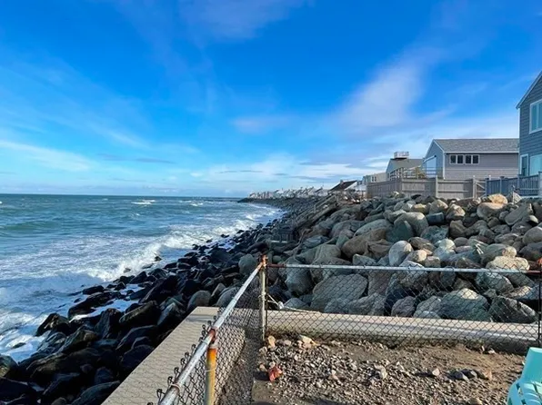 26 Foster Ave, Marshfield, MA 02050