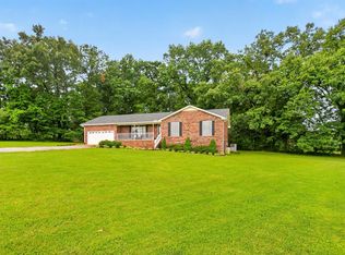 110 Needham Ln, Burns, TN 37029