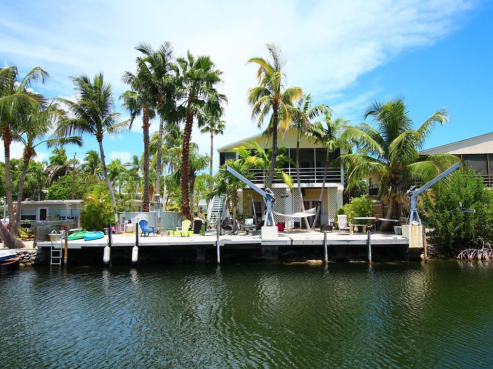 1st image of 111 Tequesta St