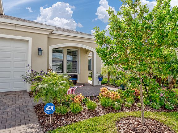 4th image of 2781 Treasure Cay Ln