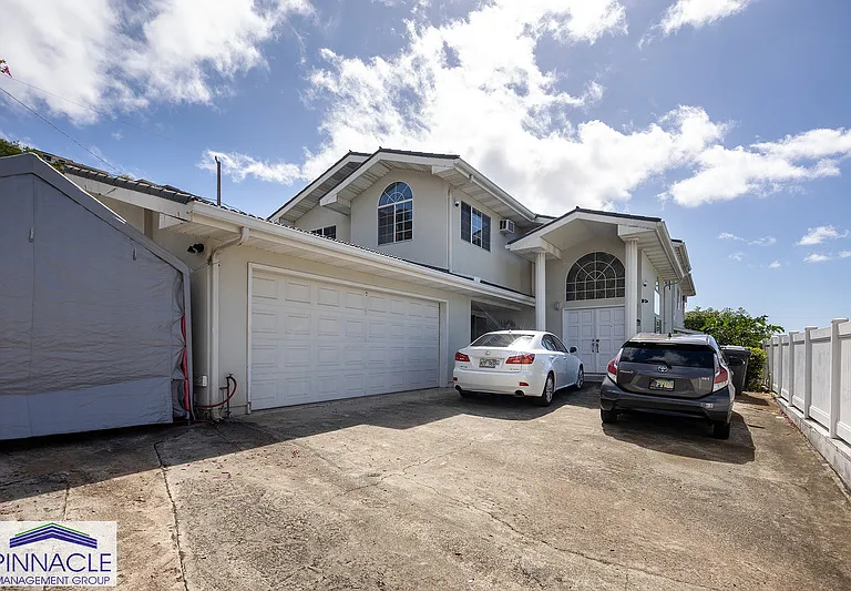 3533 Hinahina St — Photo 2