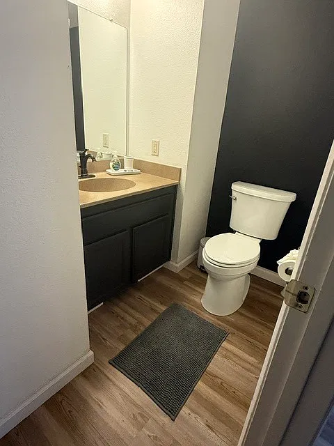1971 Burnside Drive - 1 — Photo 4