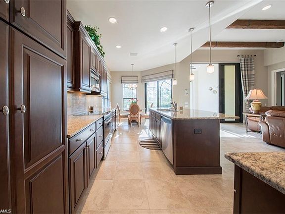 5th image of 12300 Wisteria Dr
