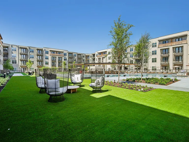 The Palo Apartments