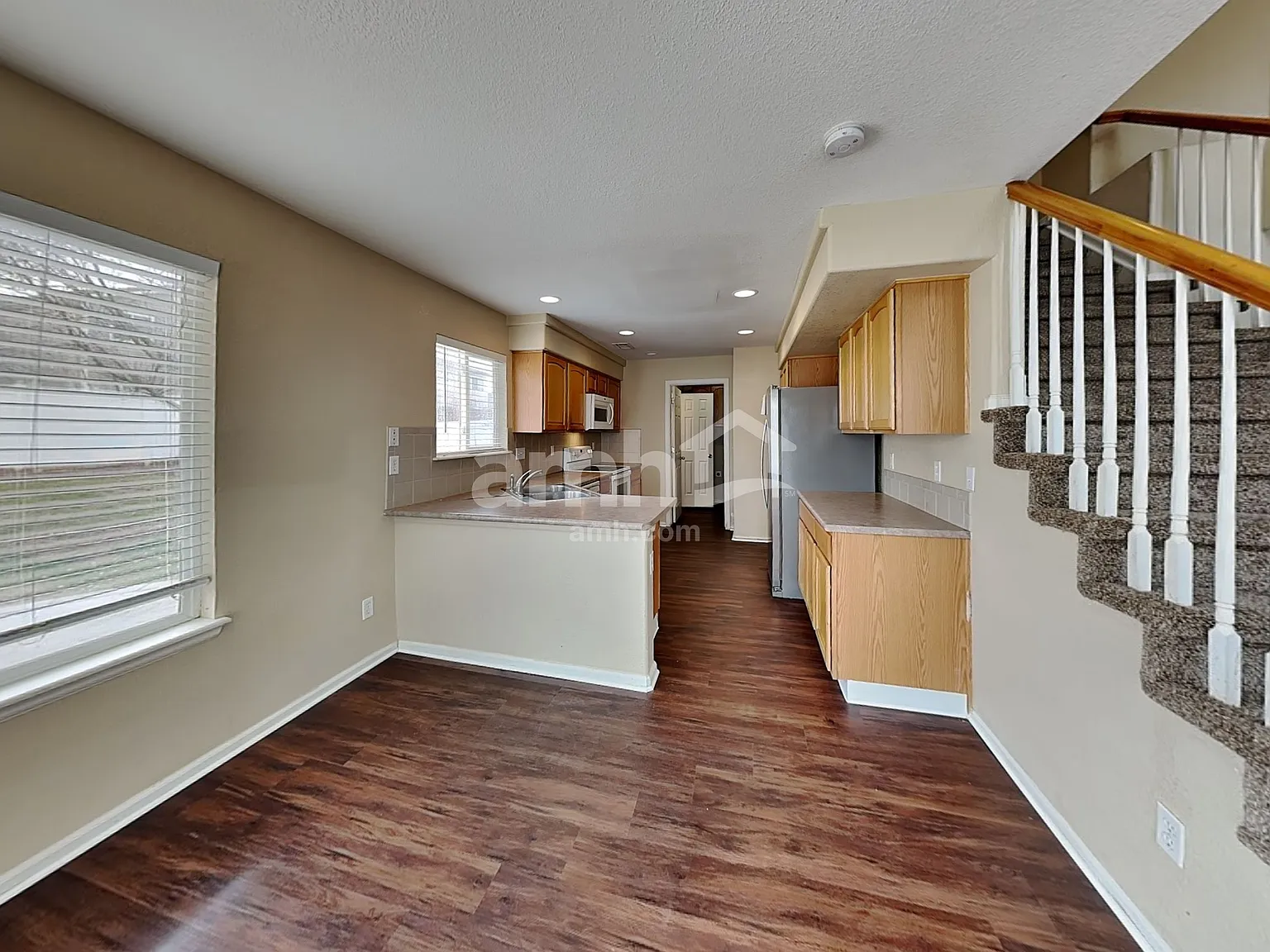 3 bed, 2.5 bath, 1845 sqft, $2,885 — Photo 4