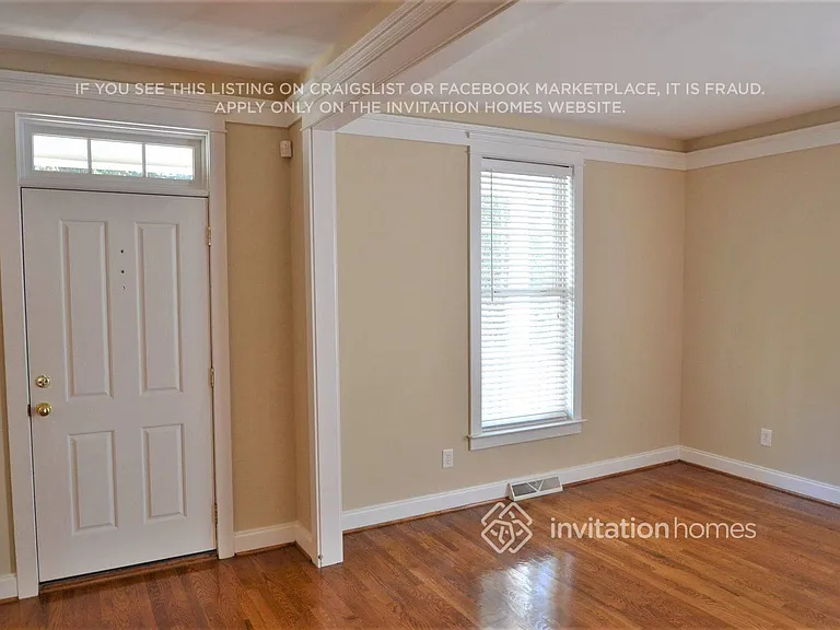 7706 Red Oaks Trl — Photo 2