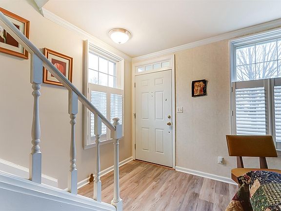5th image of 57 Wythe Parish St