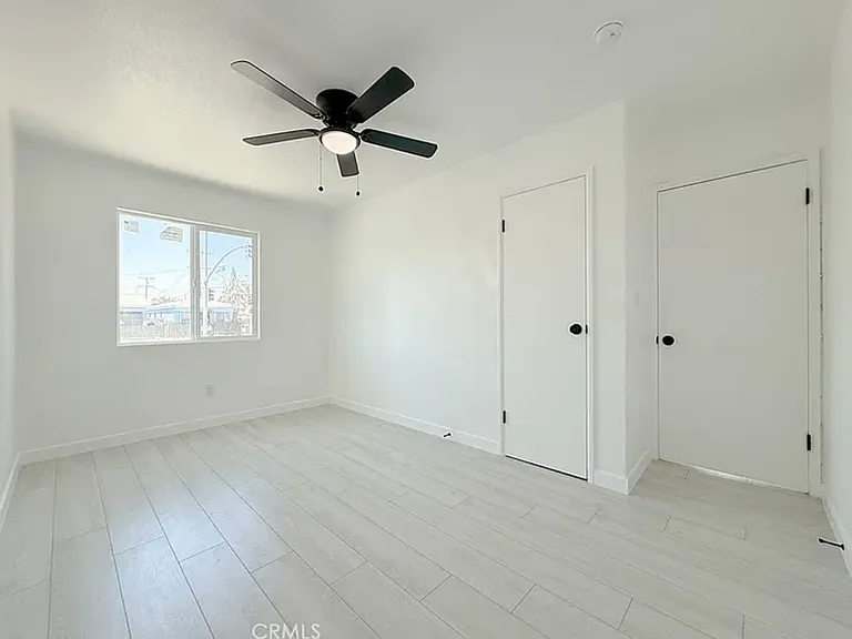 518 N Wilmington Ave — Photo 13