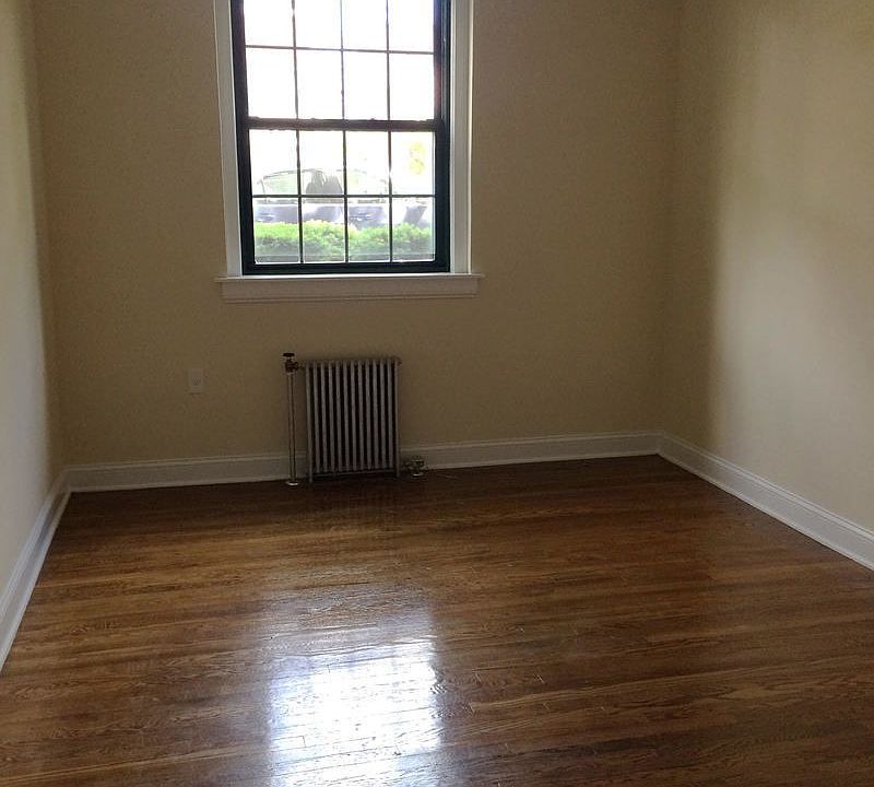 2nd image of 5101 39th Ave APT R12