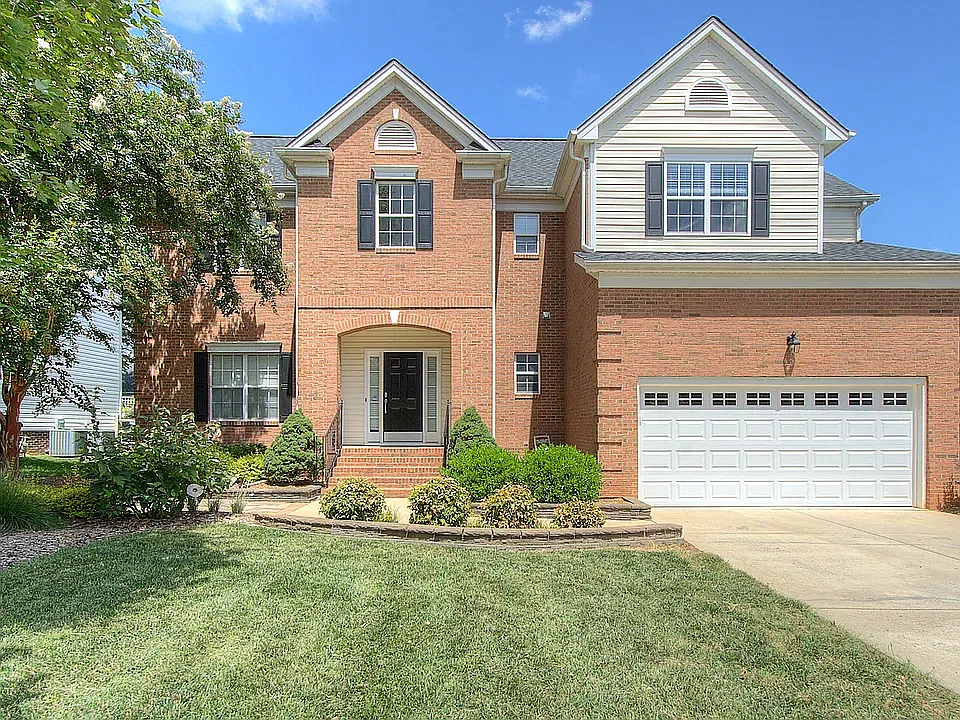 5 bed, 2859 sqft, $3,250 — Photo 1