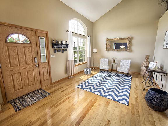 3rd image of 100 Dairy Ave