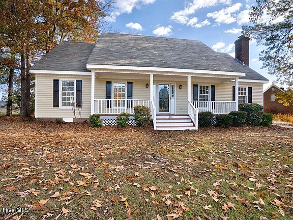 2nd image of 301 Woodfield Drive