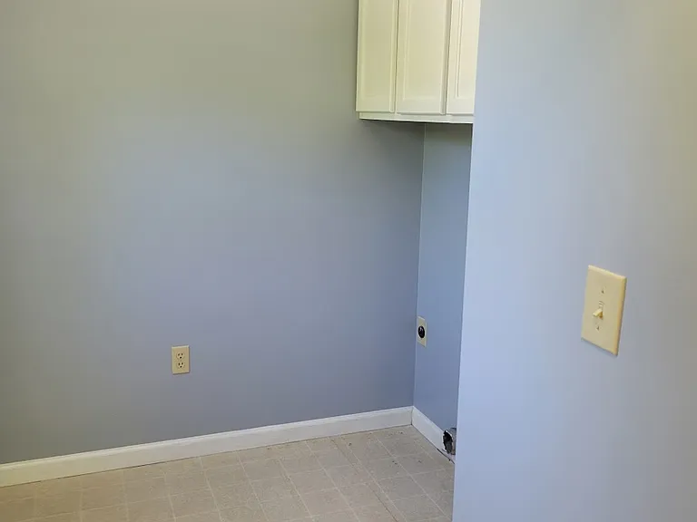 873 Oakmont Dr — Photo 25