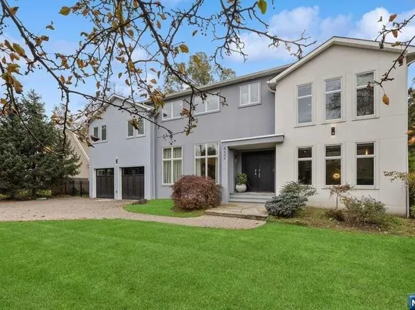 432 Homans Ave, Closter, NJ 07624