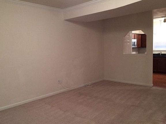 4th image of 2341 Jenny Ln