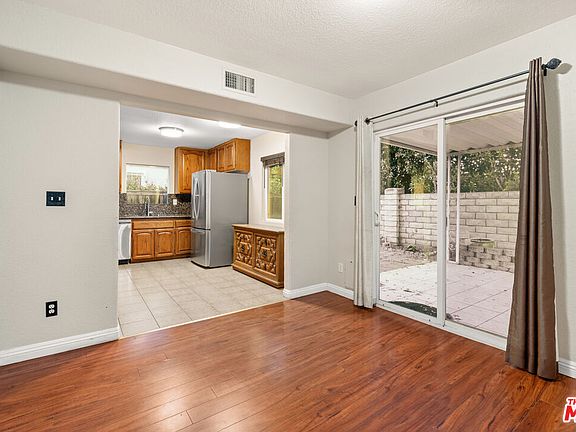 5th image of 9155 Cedros Ave Unit 1