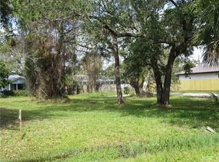 623 96th Ave N, Naples, FL 34108