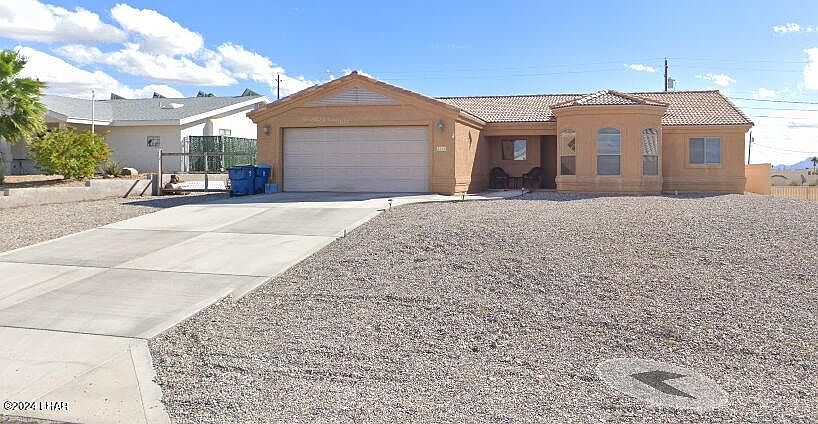 1st image of 2566 Inverness Dr