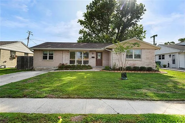 4309 Tartan Dr