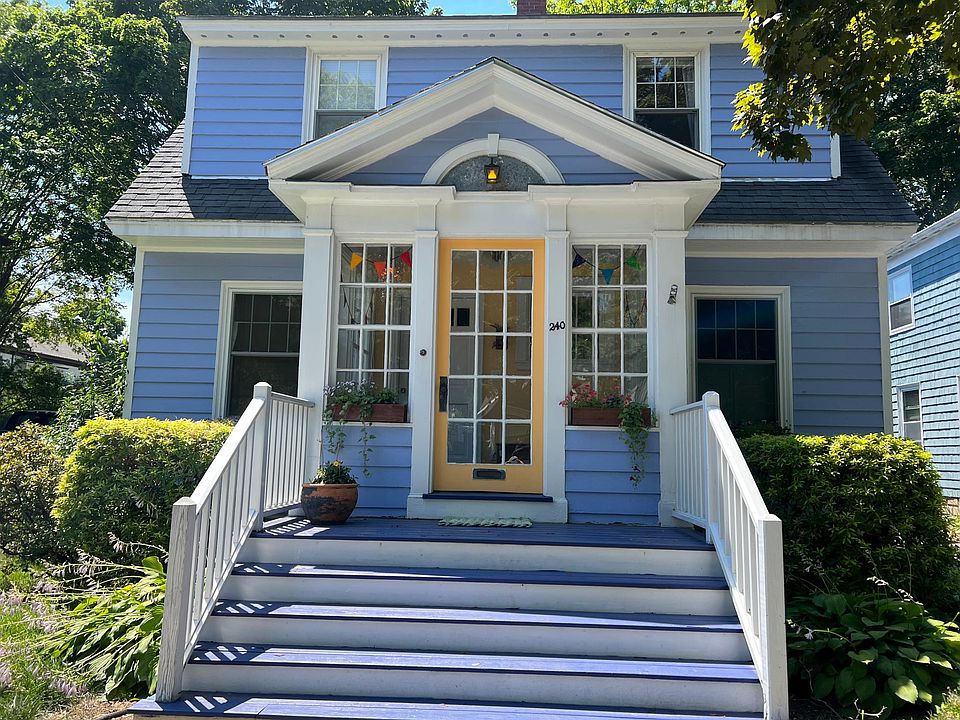 240 Pleasant Avenue!