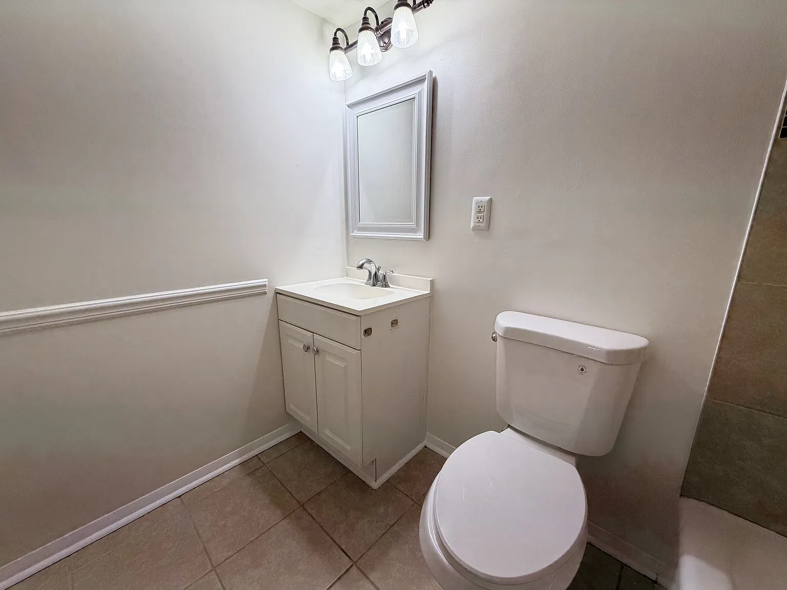 1004 Sandlin Pl — Photo 3