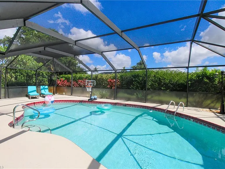 213 Bay Meadows Dr — Photo 43
