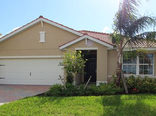 3333 Apple Blossom Dr, Alva, FL 33920