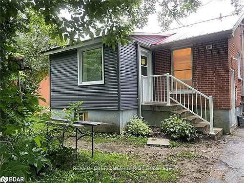 57 Hoover Cres Photo 1