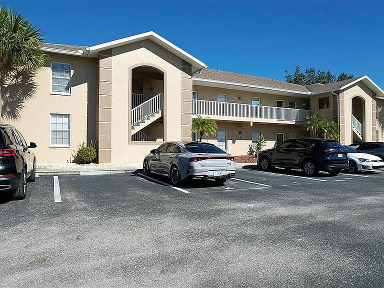 1st image of 175 Kings Hwy APT 1522