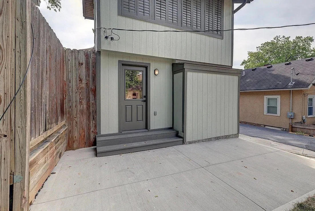 3 bed, 3.0 bath, 1780 sqft, $2,500 — Photo 4