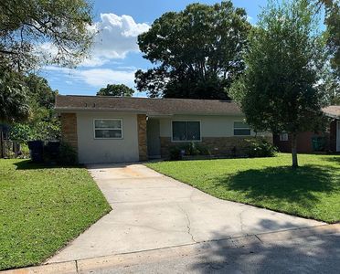 5940 McKee Lake Dr N, Saint Petersburg, FL, 33709