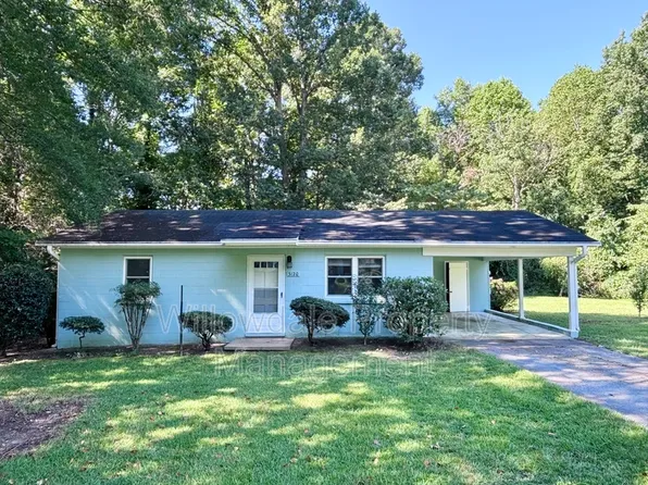 3120 Tuckaway Dr, Fuquay Varina, NC 27526