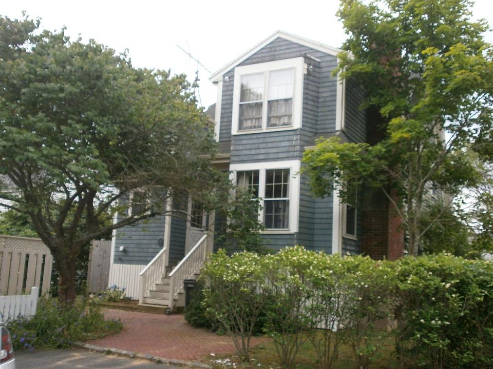 2nd image of 22 Chapel St