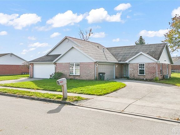 2nd image of 2722-2724 Fairview Ct