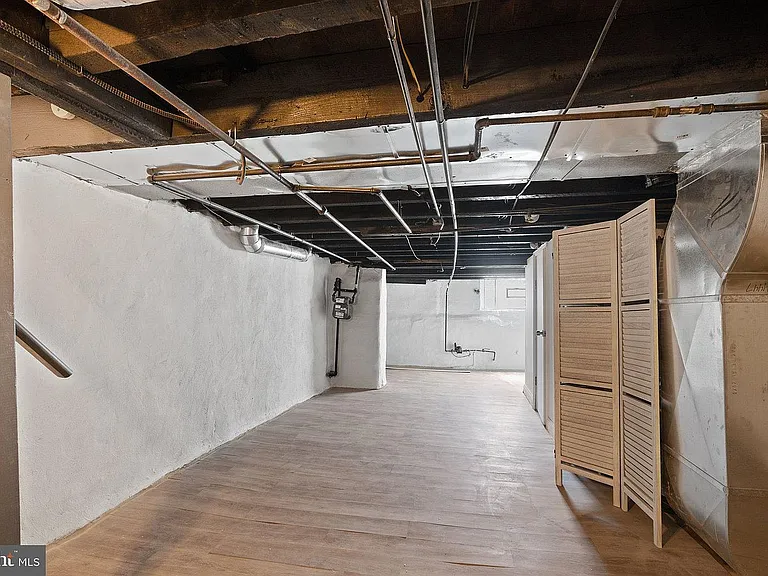 219 E Phil Ellena St — Photo 15