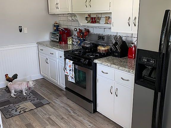 3rd image of 1132 Lindsay Ave