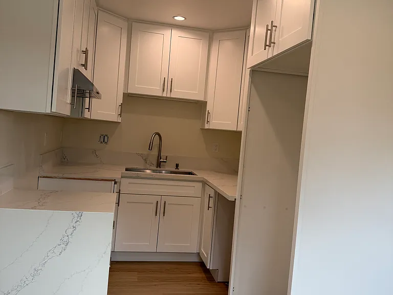 4904 Tujunga Ave #6 — Photo 12
