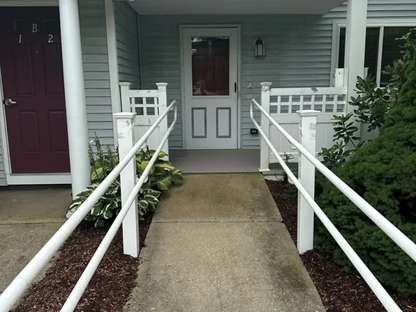 360 Littleton Rd Unit B3, Chelmsford, MA 01824