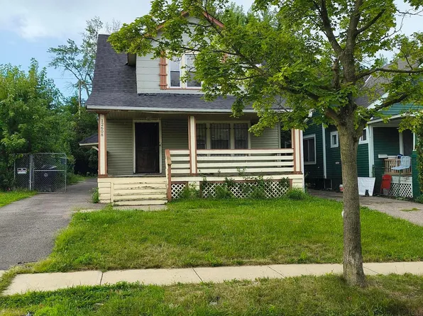 12608 Lenacrave Ave, Cleveland, OH 44105