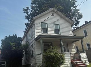 202 Glebe St, Johnstown, NY 12095