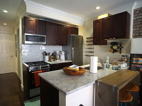 4th image of 254 W 15th St APT 2A