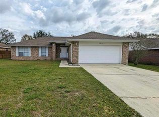 5974 Herlong Dr, Milton, FL 32570