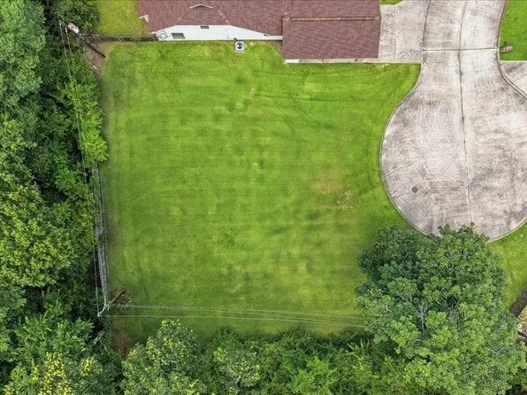 6880 Lexington Dr, Beaumont, TX 77706