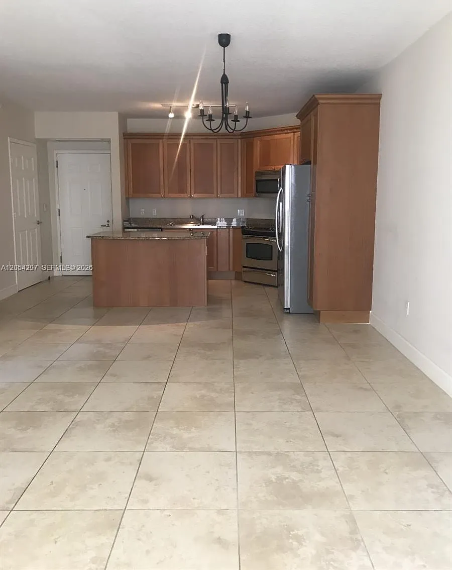 55 Merrick Condo — Photo 4