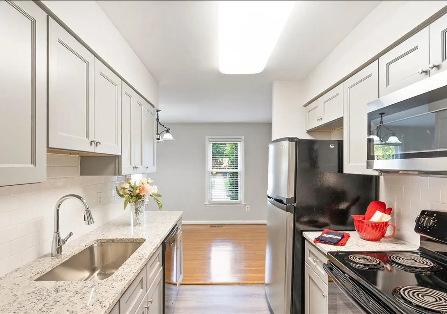 Welcome to 3148 Bayswater Court, a spacious 3-bedroom, 3.5-bath townhome tucked away in the desir... — Photo 3