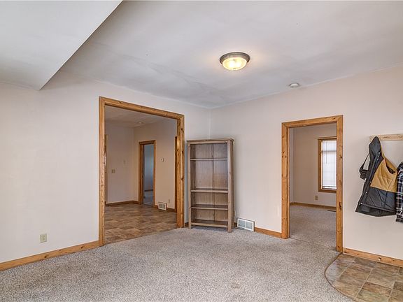3rd image of 16 W Gates Street #1/2